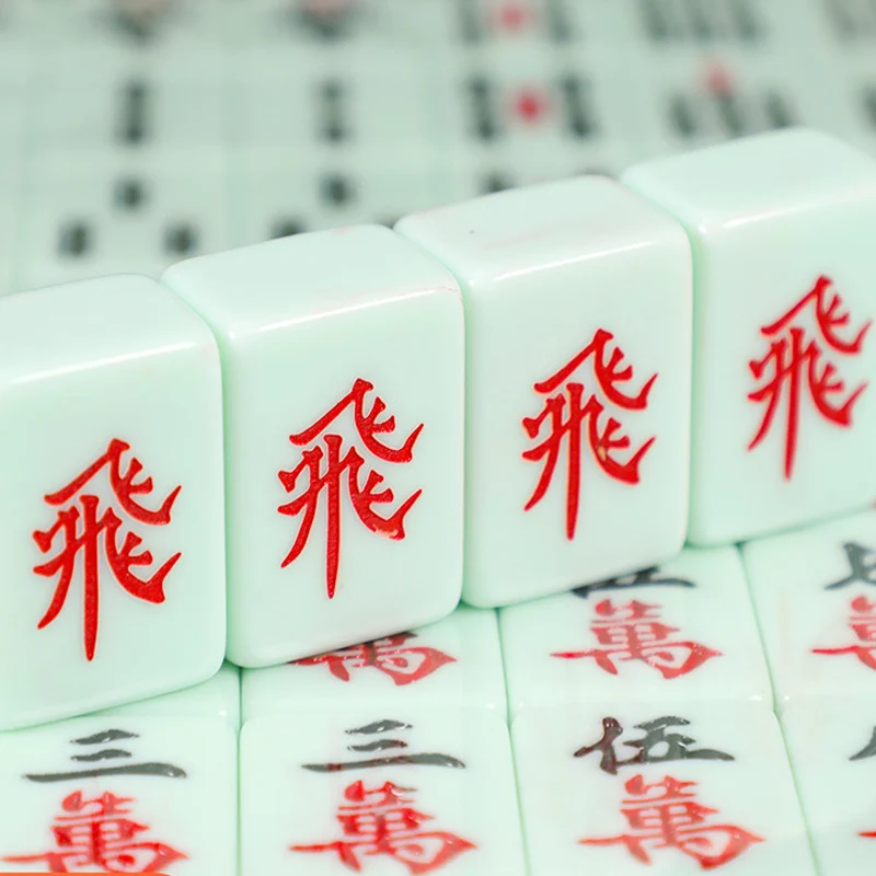 40mm Mahjong Set Table Game High Quality Mahjong Games Malaysia Singapore Jade-colored Household Hand Travel Mahjong