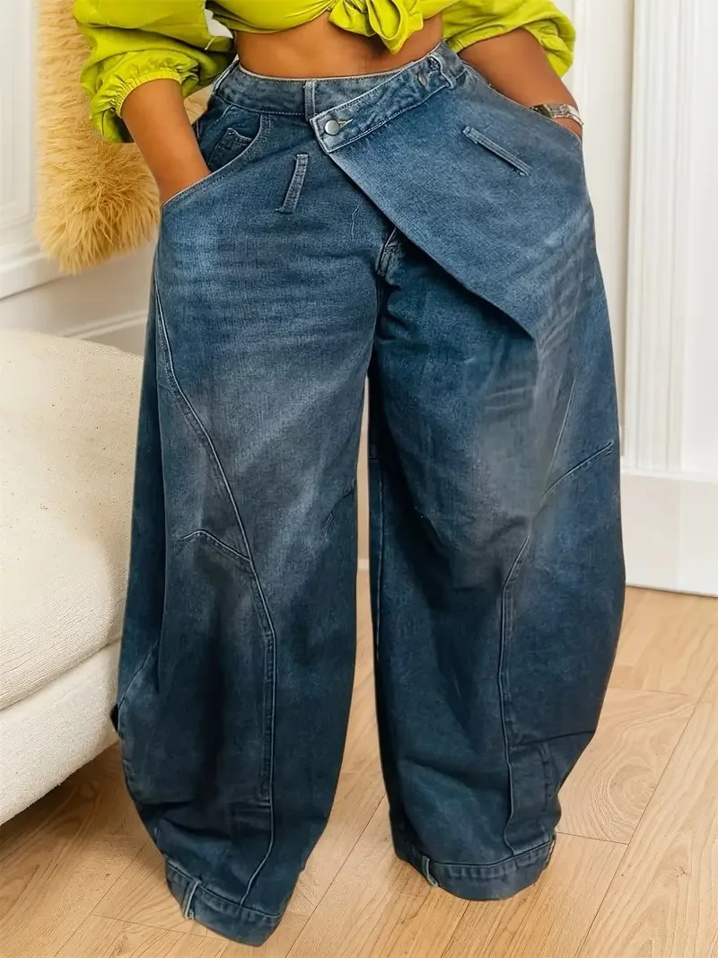 

Women's Vintage Wide Leg Jeans - High-rise vintage eco-wash jeans with asymmetrical button closure, gradient color and stretch w