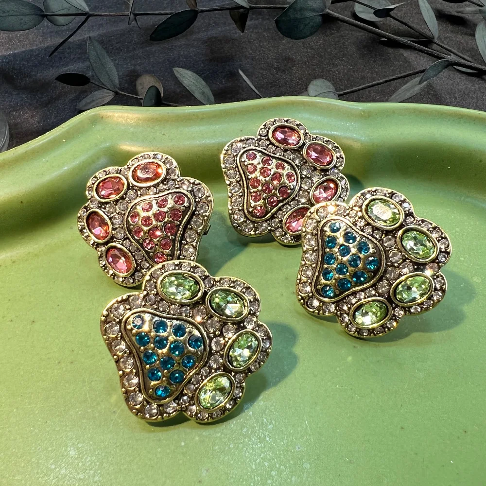 DIY accessories New vintage special-shaped retro bear paw colored gemstone plated real gold exquisite high-end medieval marking