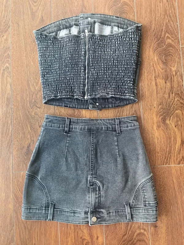 2026 Sommer Neu Heiß begehrtes trägerloses Bodycon Stretch-Jeans-Minirock-Set – Elegante Damen-Denim-Zweiteiler-Outfits – Detail 9