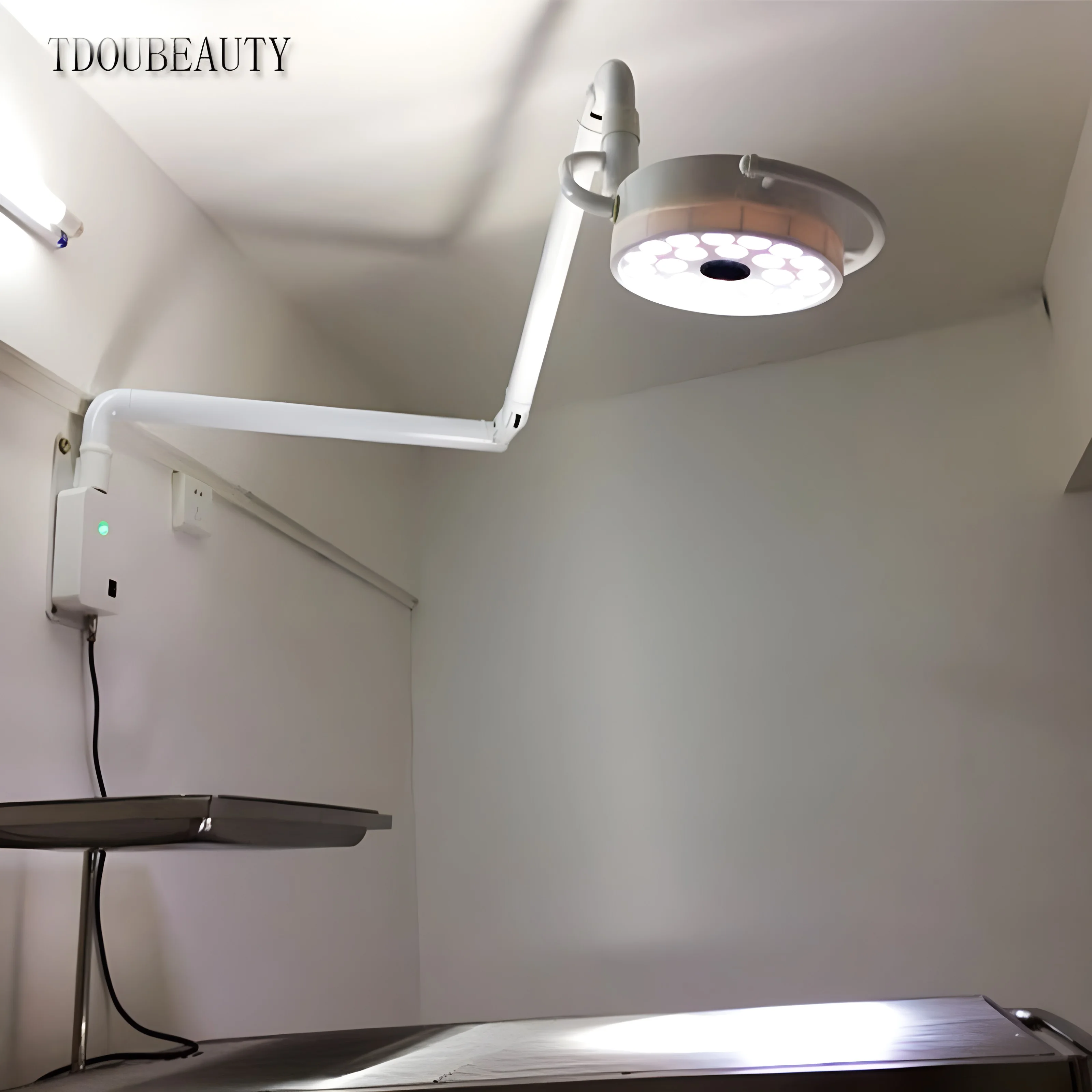 TDOUBEAUTY 72W LED Cold Light Wall-Mounted Dental Surgical Shadowless Lamp Tattoo Pet Surgery Light 90V-230V