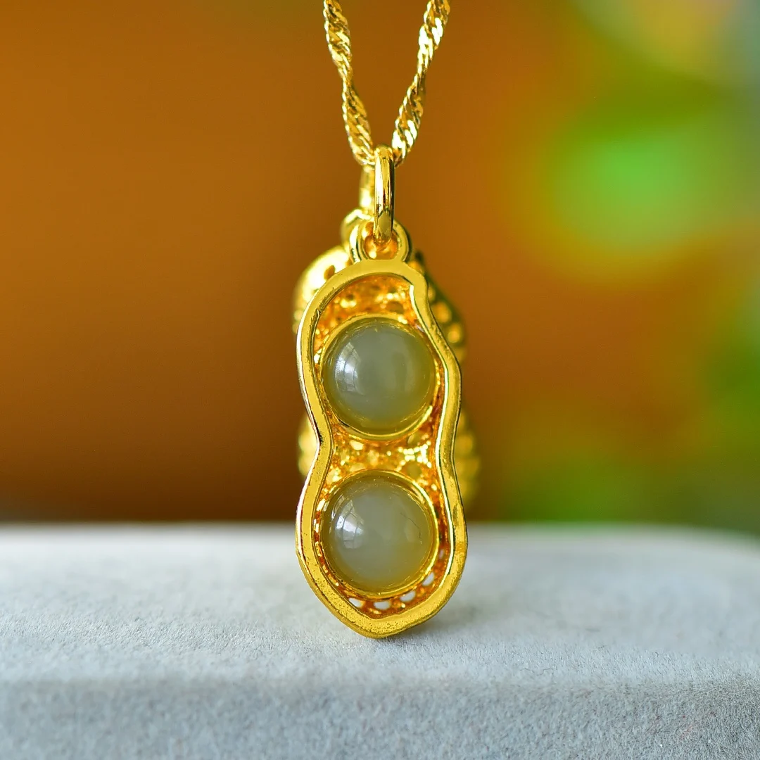 Natural and Tian Jade, life companion, Peanuts, small fashion pendant wholesale