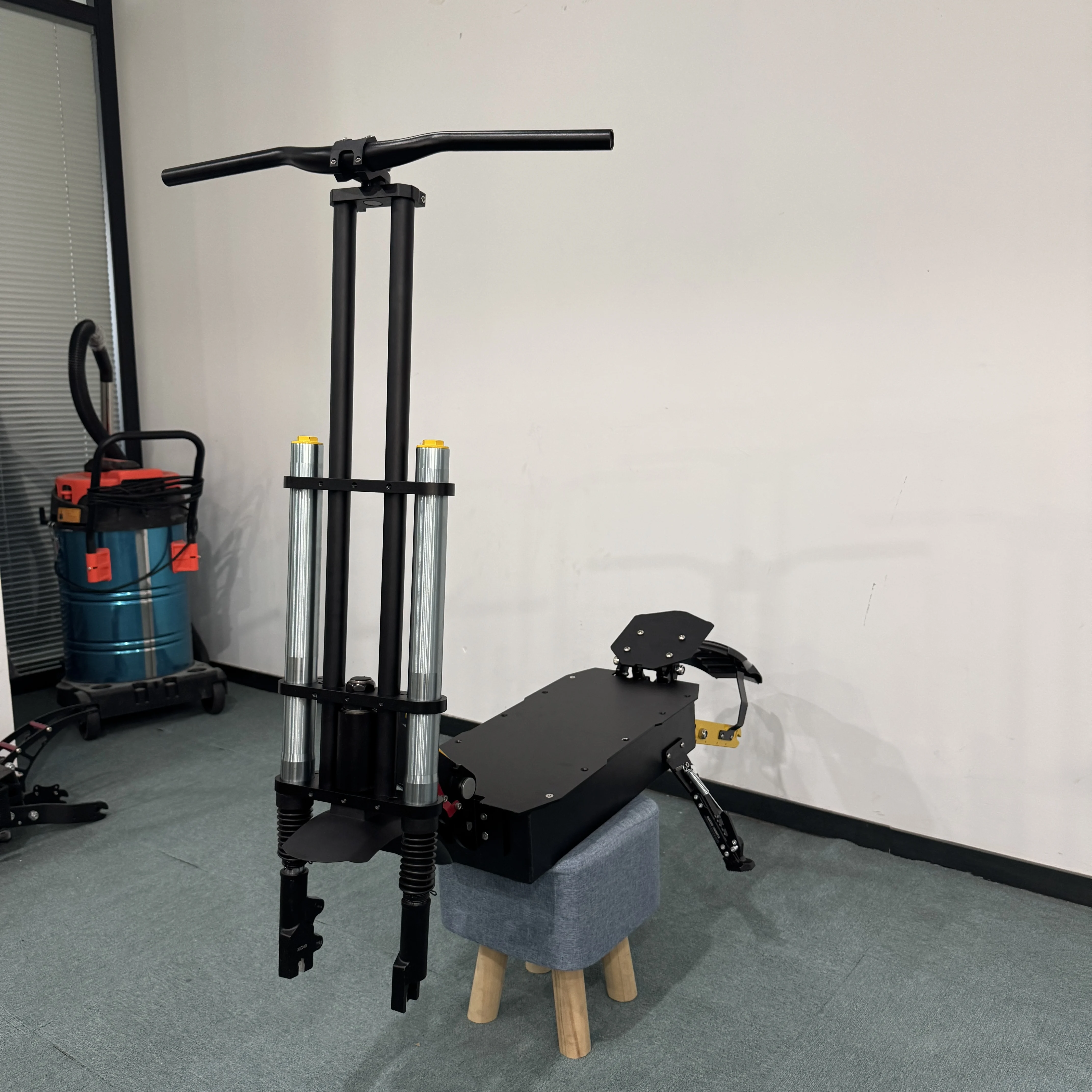 

Factory Wholesale Easy Install Aluminum Alloy Material 13 Inch Open Size 155mm Electric Scooter Body Frame For Adults