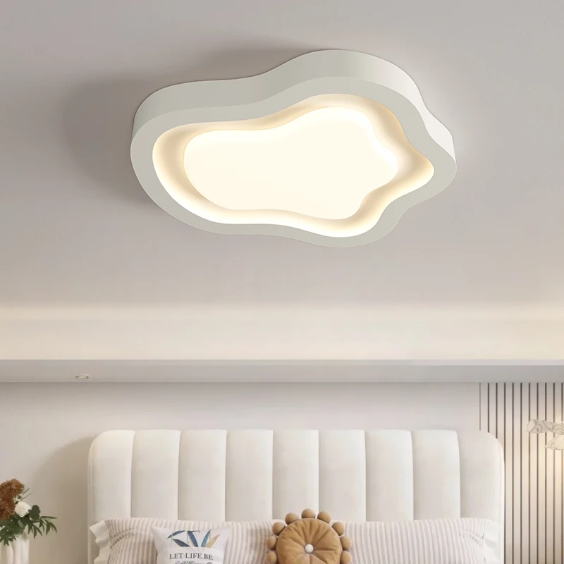 Plafonnier LED de Style Crémeux et Nordique avec Télécommande, Luminaire Décoratif d'Nik, Idéal pour une Chambre à Coucher ou un Salon