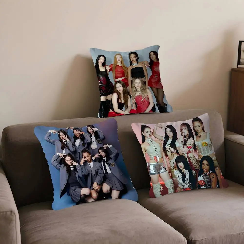 C-مجموعة K-KATSEYE كيس وسادة لغرفة النوم وغطاء وسادة مزخرف مع غطاء وسادة ناعم بسحاب