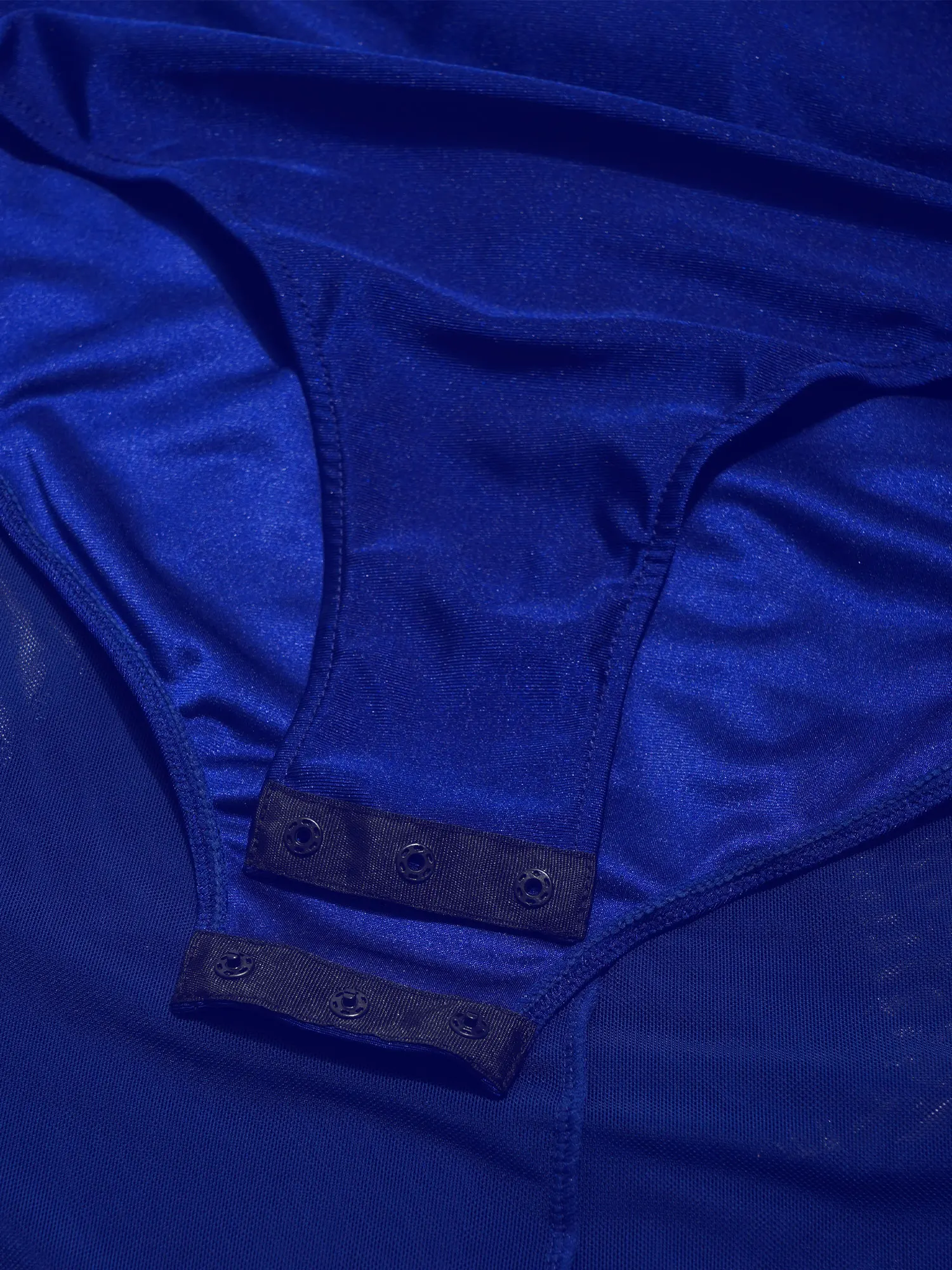 Vestido de baile lírico de malla transparente para mujer, traje de patinaje artístico, manga larga, diamantes de imitación, botones en la entrepierna incorporados, bragas, vestido con volantes