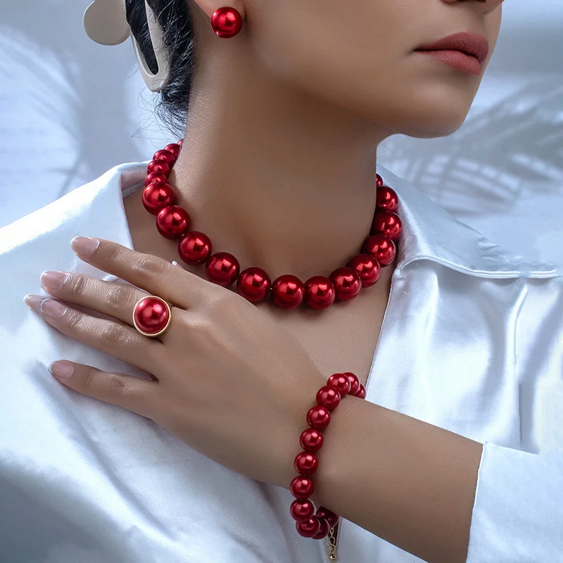 

Retro Luxury French Five-Set Pearl Jewelry Set for Fashion Banquet and Party Dresses Accessories for Women