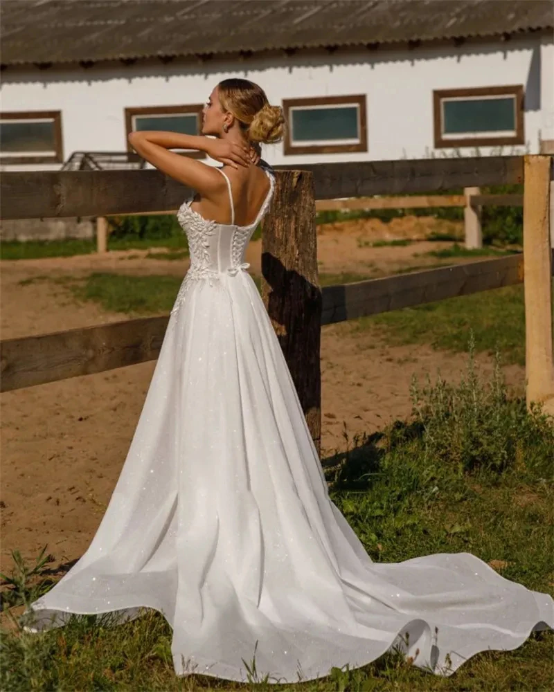 Hermoso vestido de novia de playa con apliques de encaje, hombros descubiertos, abertura alta, mangas largas, romántico, sin espalda, 2023