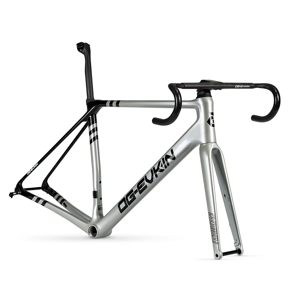 Silvery Carbon Road Frame Full Inner Cable Disc T47 28C 12x100/12x142 Bicycle Frame