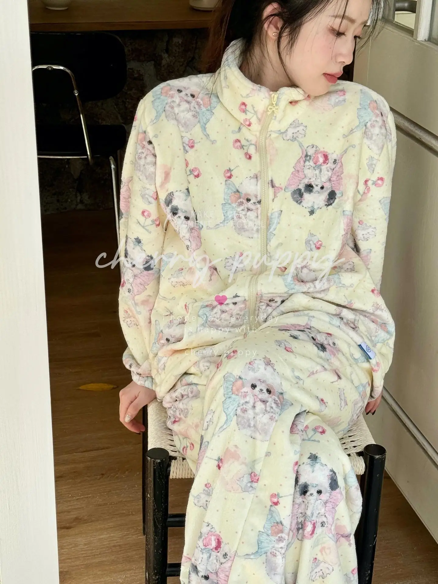 Japanese Original Flannel Cartoon Warm Pajamas Women's Autumn Winter Coral Fleece Soft Comfortable Long-sleeved Loungewear Set