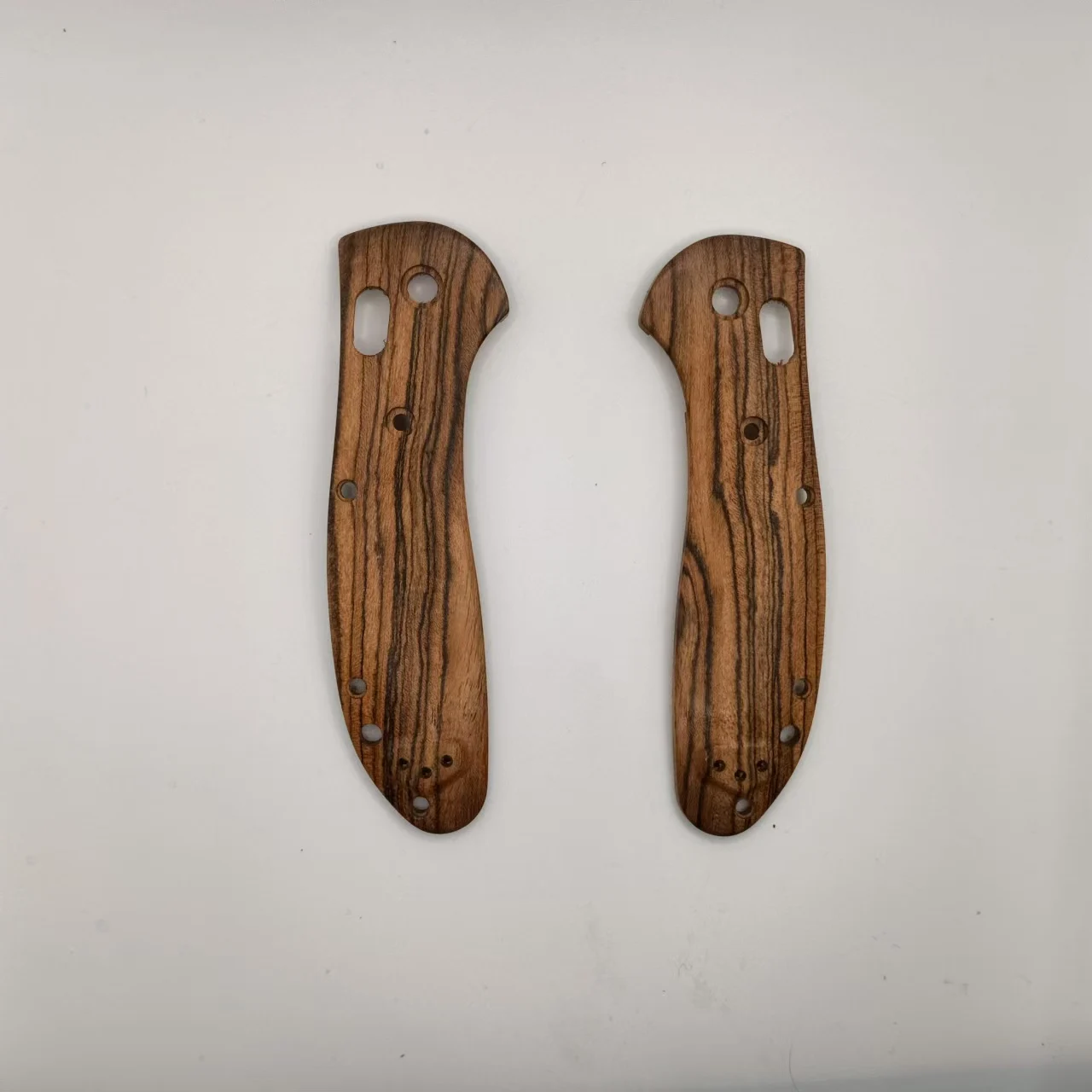 1 Pair Golden Sandalwood Grip Handle Scales For Benchmade Griptilian 551 Knives