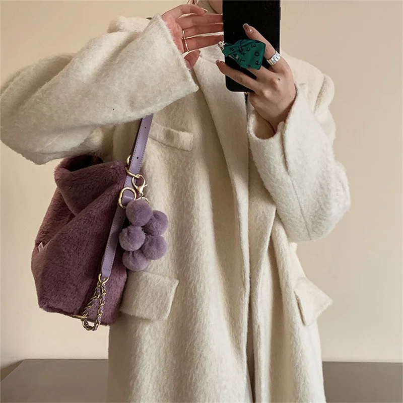 Ladies 2023 Plush Handbag Autumn/Winter Luxury Faux Fur Shoulder Bag Small Fur Ball Decorated Sweet Style Plush Bag