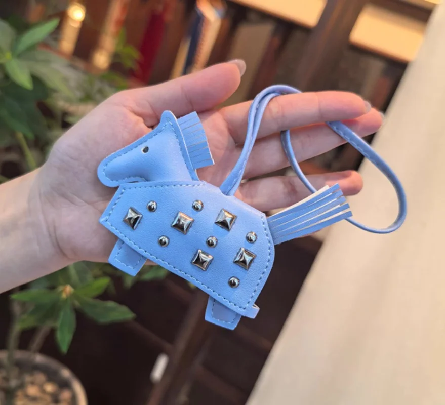 

Сумка для кукол BJD подходит для мини-пони размеров 1/3, 1/4, 1/6, 1/8, а также для милых подвесных аксессуаров в виде машинок и держателей для сумок.