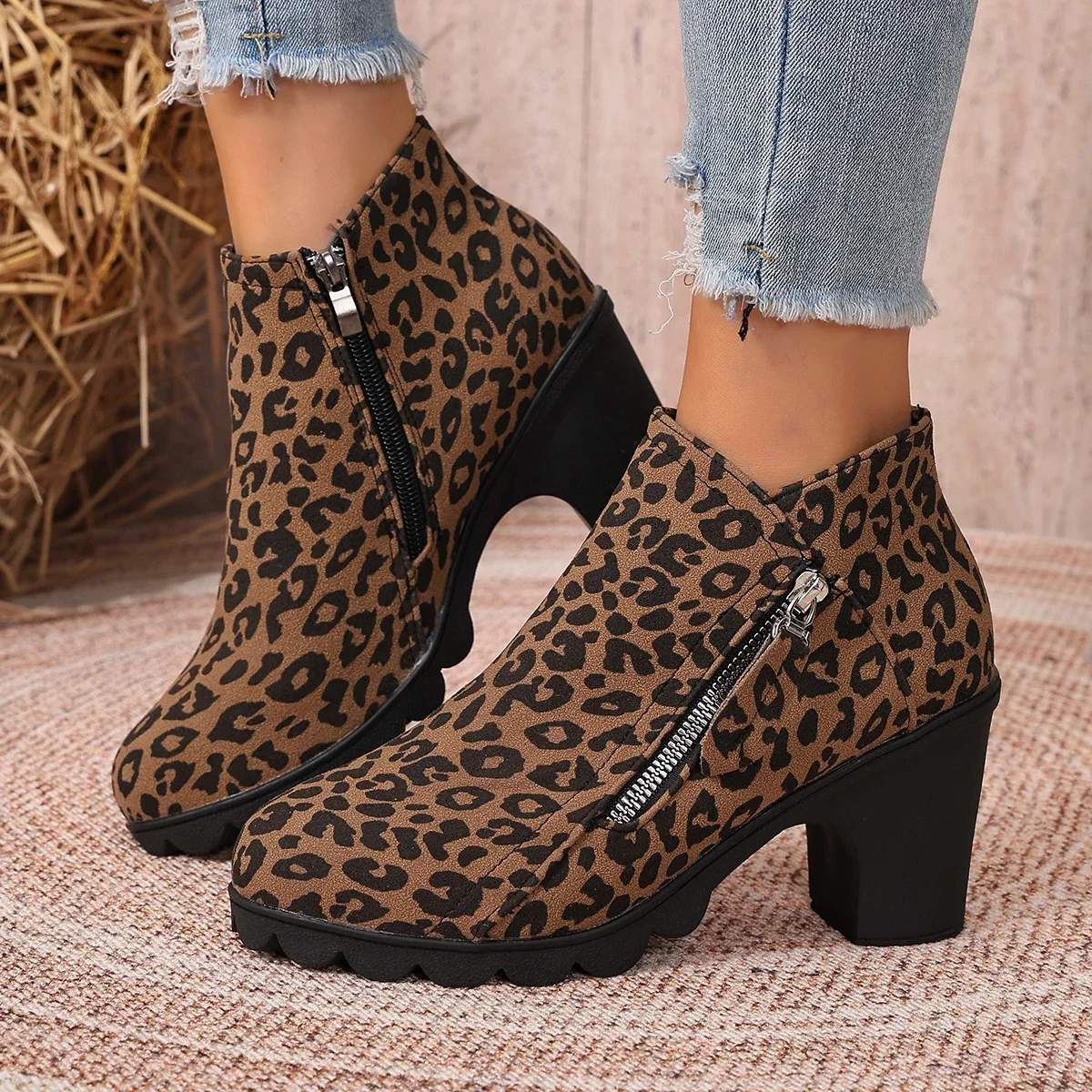 Chunky High Heels Anti Slip Ankle Boots for Women Trend Leopard Platform High Heels Short Boots Autumn Side Zipper Woman Boots