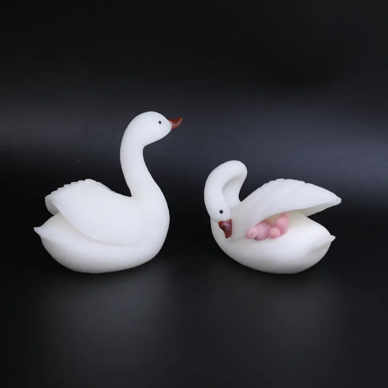 Hand Carved White Jade Swan Family Sculpture Exquisite Craftsmanship Home Decor Art Piece Elegant Bird Statue Ornament Gift
