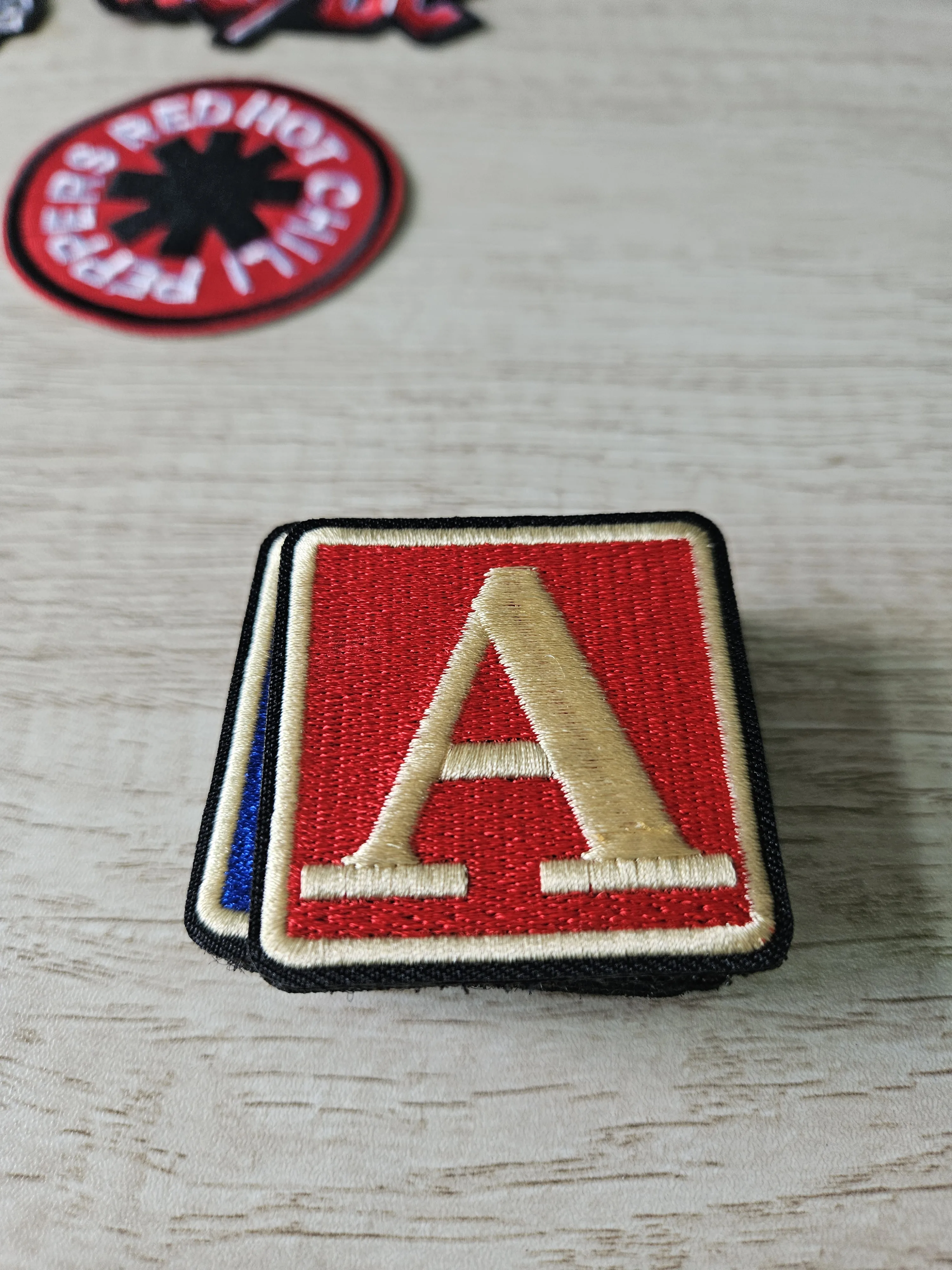 Custom Brand Logo Patch English Letter Patches for Clothing Iron on Clothes Appliques Alphabet DIY Embroidery Badge Stickers