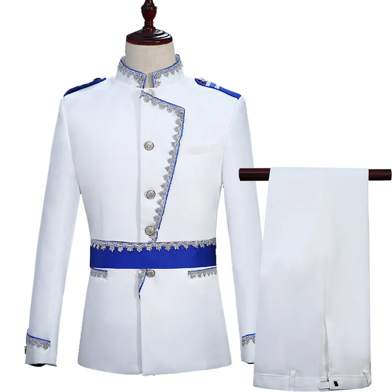 2026 Stand Collar Lace European Court Army Suits for Men, Stage Annual Meeting White Prince Performance Jacket+Pants 2-piece Set