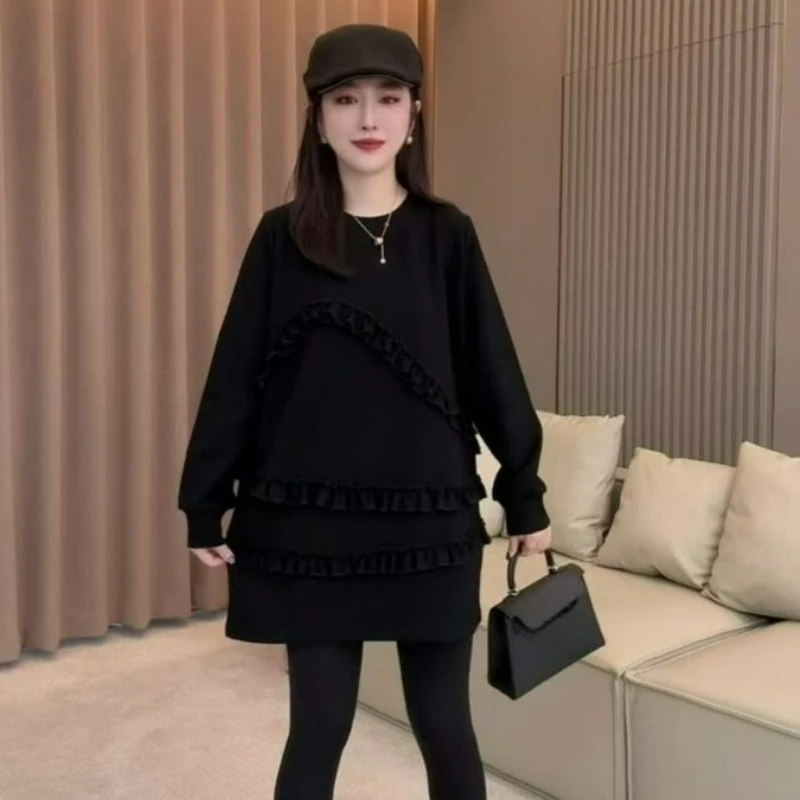 نمط جديد لخريف وشتاء 2026 فستان بقلنسوة للنساء فستان تي شيرت عصري فضفاض متوسط الطول مكشكش على شكل حرف a #2