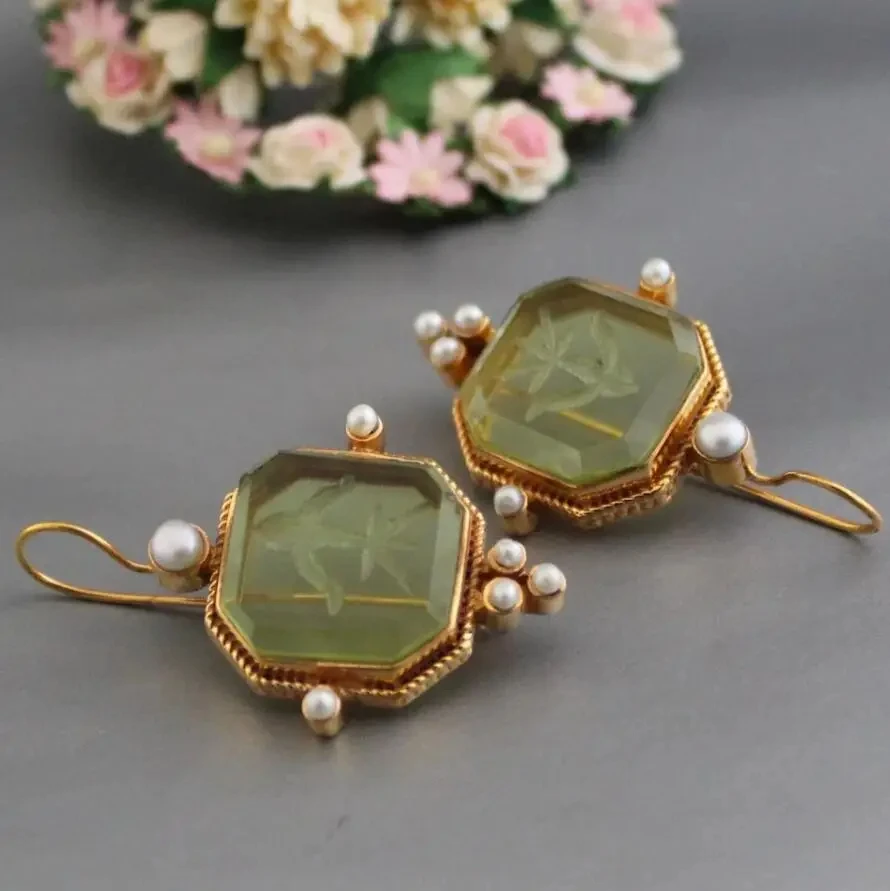 Vintage Intaglio 2024 New Trend Green Color Square Inlay Pearls Dangle Earrings For Women Party Birthday Antique Custom Jewelry