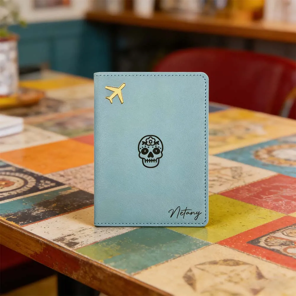 

1 шт. персонализированная обложка для паспорта с именем, подарок на день рождения, кожаный кошелек для паспорта с отделением для карт, уникальный дизайн