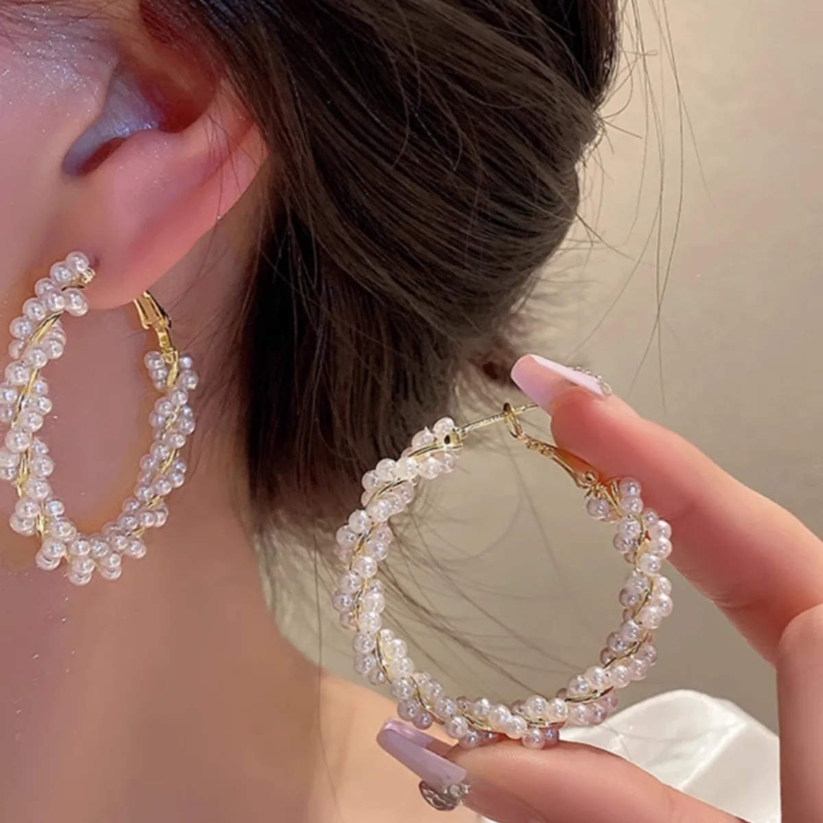 Korean White Imitation Pearls Two Bead Dangle Earrings Sweet Drop Earrings Fashion Women Jewelry Accessories Wholesale