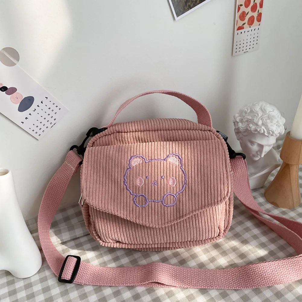 

Вельветовая сумка через плечо, винтажная милая сумка на плечо с вышивкой медведя, японский карман с клапаном, осенне-зимний кошелек для студенток