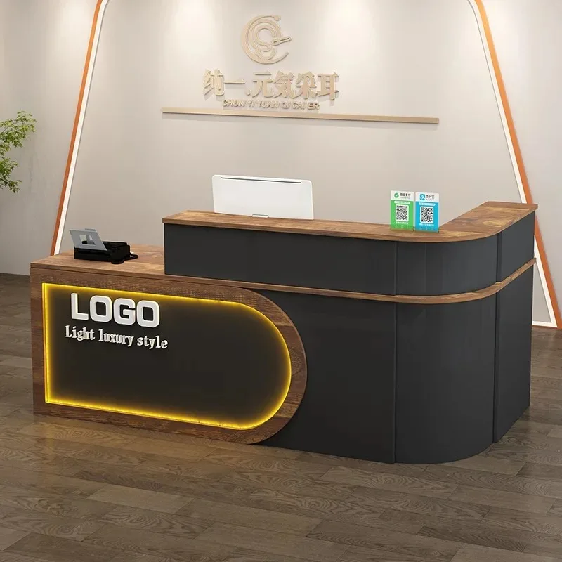 Luksusowe meble recepcyjne do salonu, nowoczesne, proste lady recepcyjne, luksusowe meble recepcyjne dla firm, eleganckie lady recepcyjne, biurka recepcyjne do salonów, meble komercyjne.