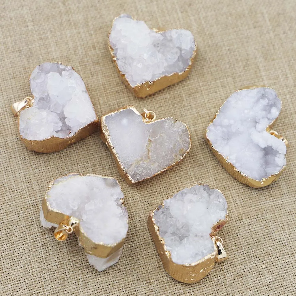 Natural Stone White Crystal Cluster Love Heart Pendant Necklace Irregular Gold Edge Tooth Healing Specimen Decoration Crafts4Pcs