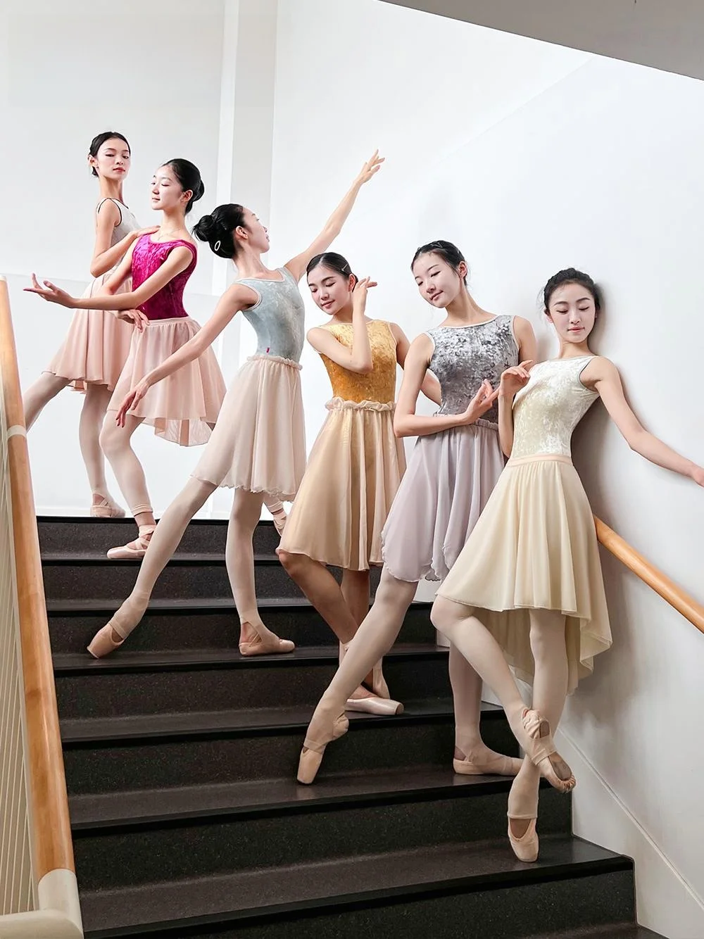 

VONSU High-End Velvet Ballet Dance Practice Suit Women's One-Piece Gymnastics Yoga Leotard Stage Performance Cetition Trai...