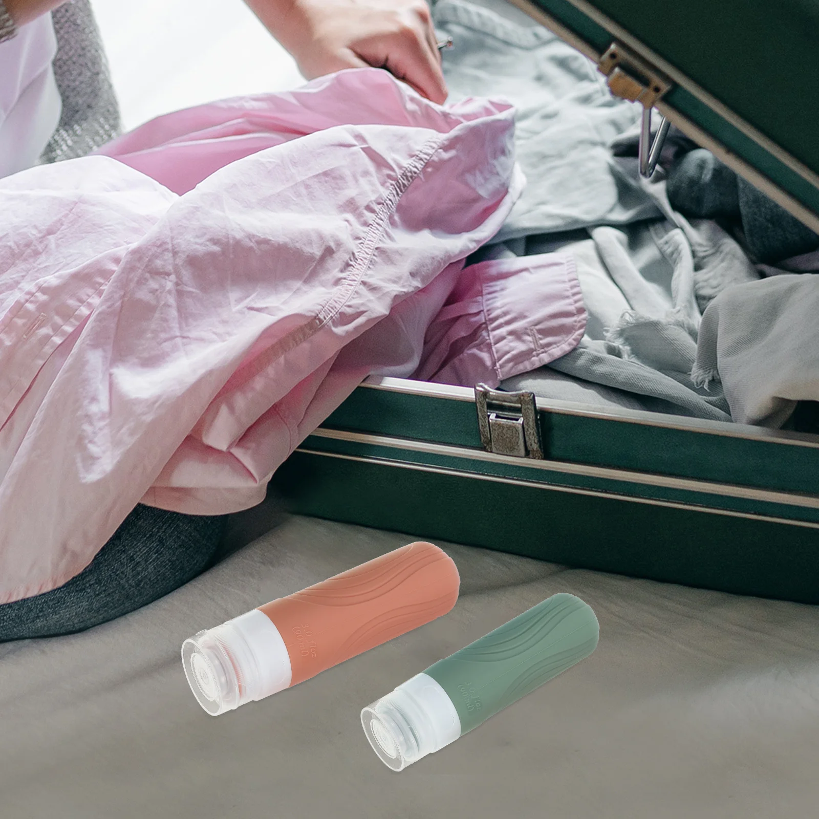 Bouteilles de toilette de voyage à presser étanches, distributeurs rechargeables de shampoing et de revitalisant, conteneurs de voyage de 90ml, 4 pièces