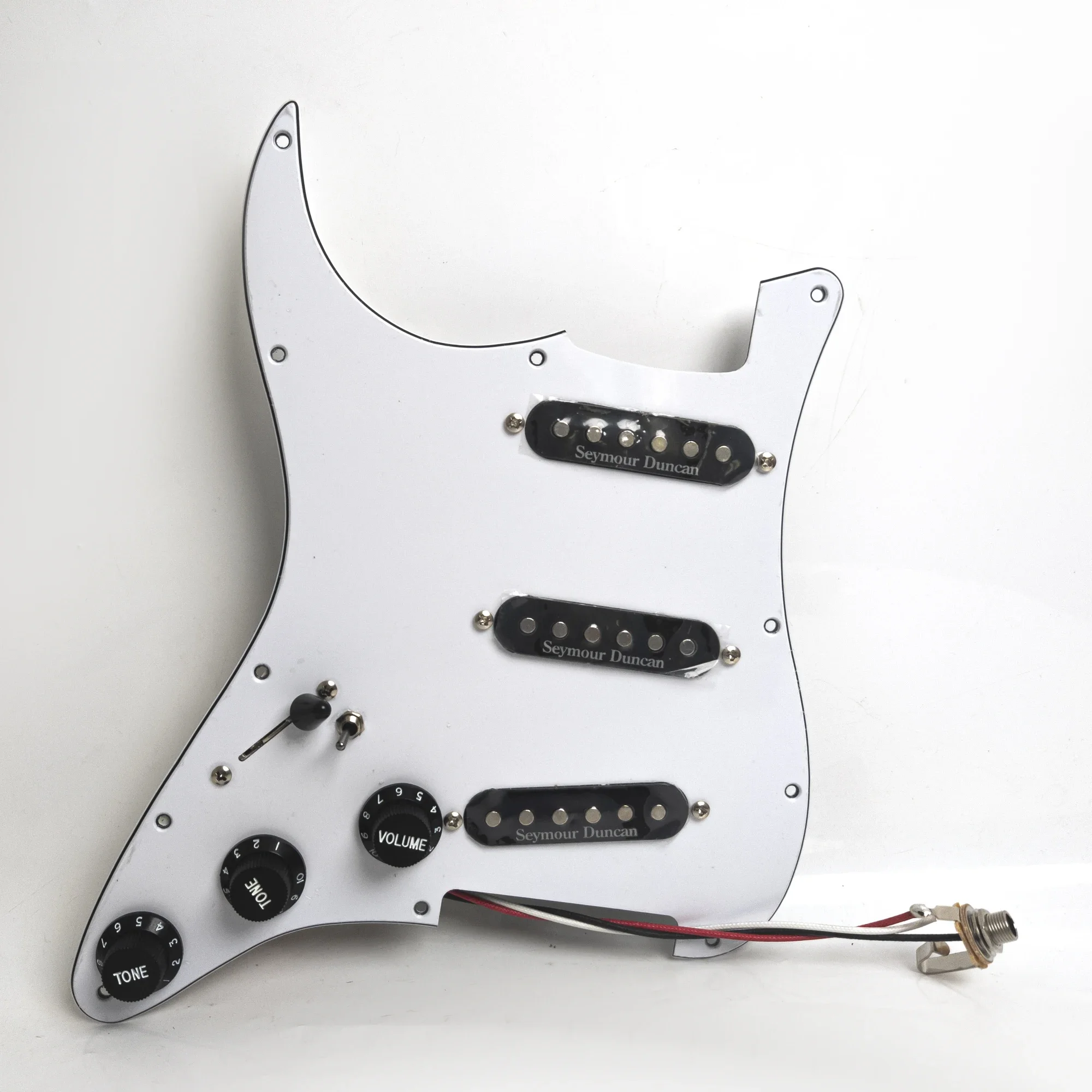 Left-handed Guitar SSS Prewired Loaded Pickguard Set with Single Coil Pickups Set for ST Guitar Replacement Parts