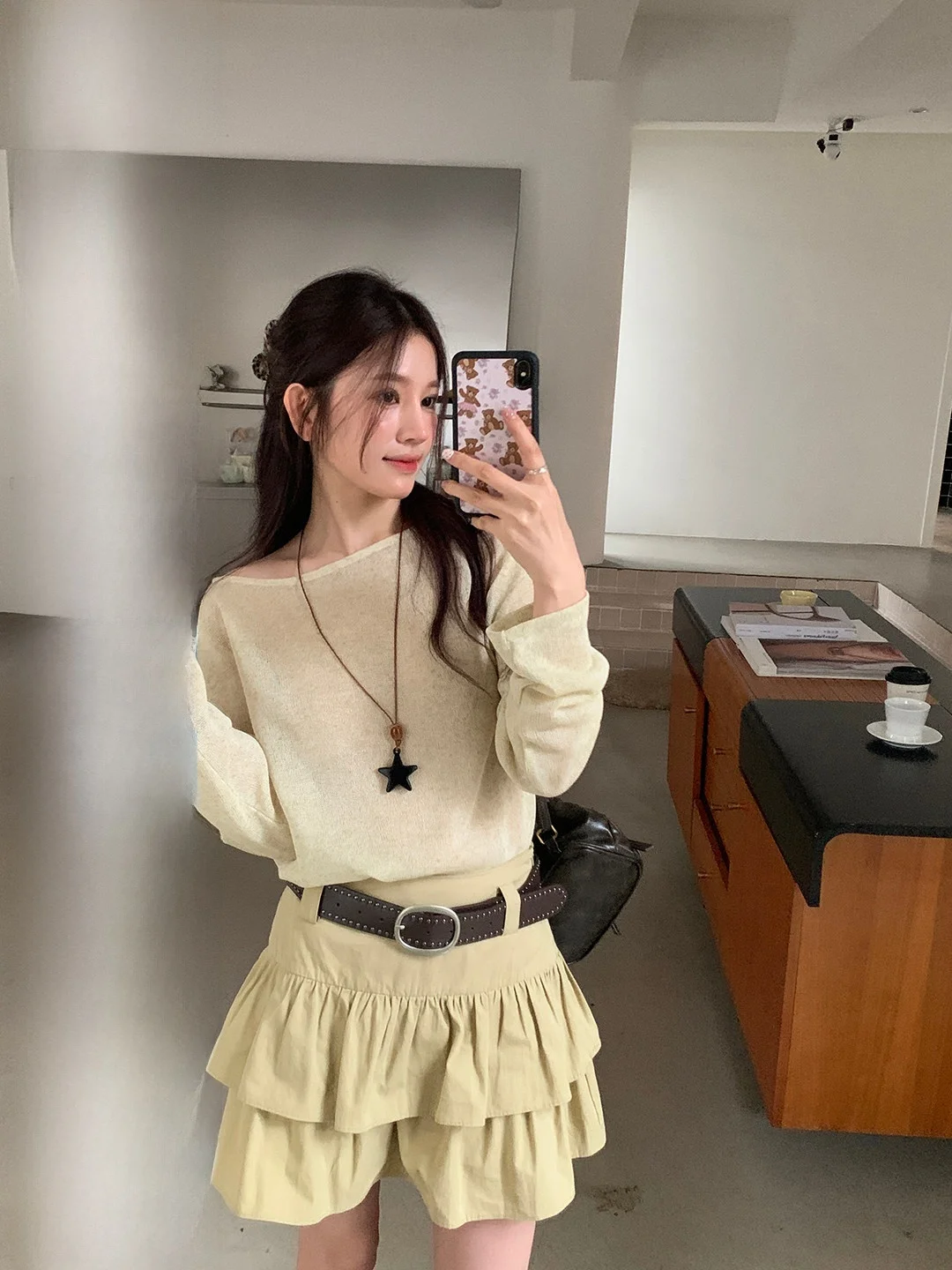 

Американский повседневный комплект: рубашка с длинным рукавом и короткая юбка, женский модный ансамбль с высокой талией, дышащий, для весеннего сезона