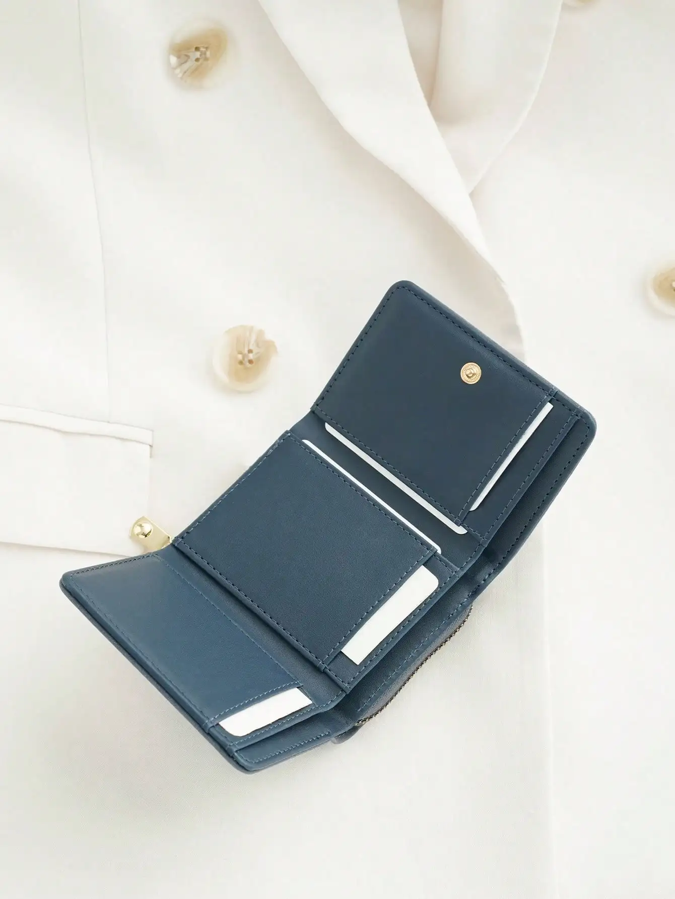 1pc Ladies\' Short Wallet Suitable For Work & Business ID Card Credit Card For Christmas Gift For Young Girls Women White-Collar