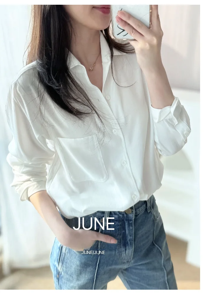 

Легкое летнее женское платье свободного кроя из медного аммиачного шелка с драпировкой и оригинальным дизайном