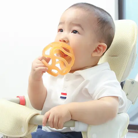 Soft Silicone Hand Catching Ball BPA Free Teething Infant Chewing Toy Oral Care Baby Health With Teether Baby Toy