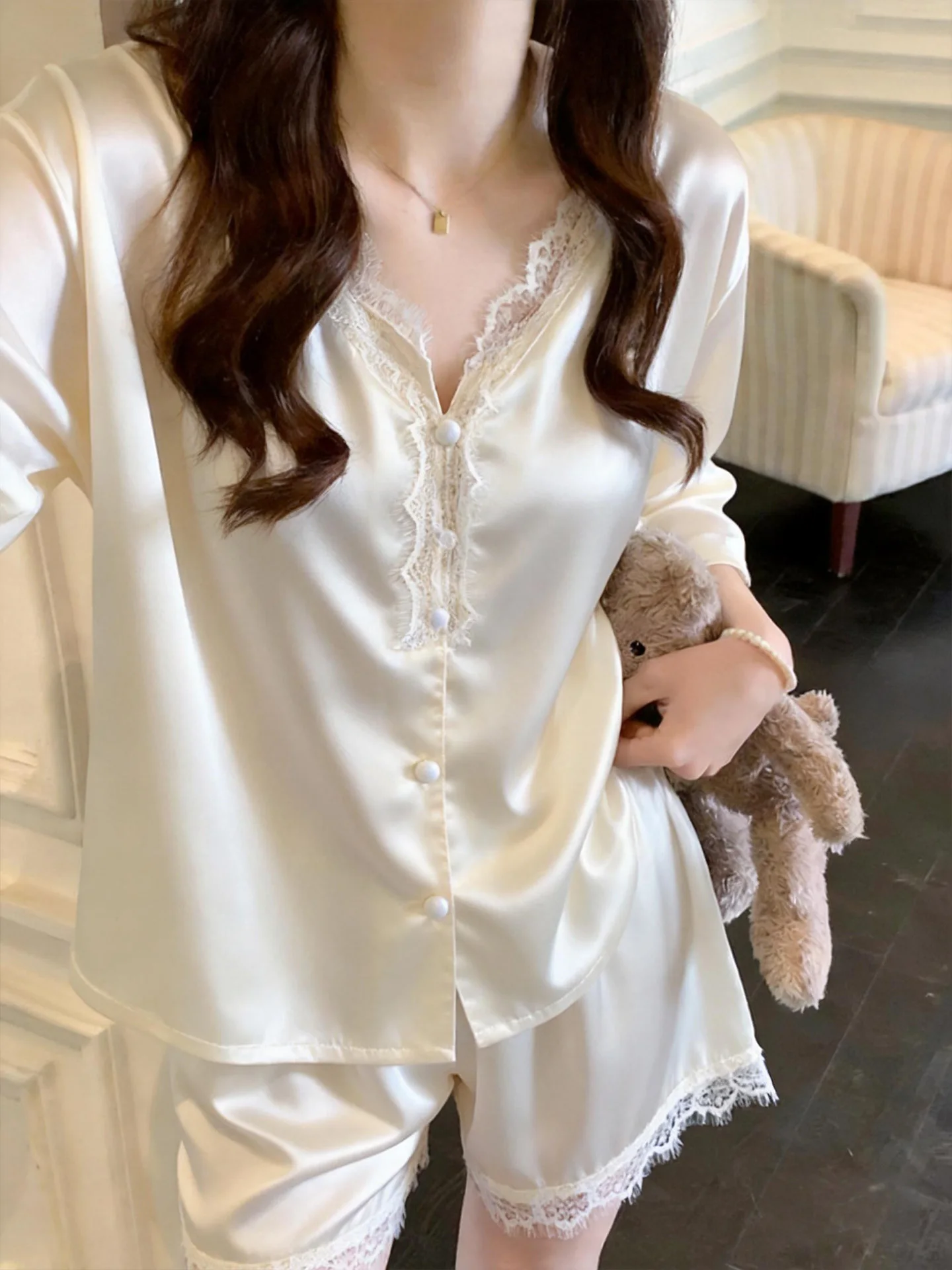 ice-silk-sleepwear-women's-sexy-lace-cool-feeling-thin-summer-home-clothes-short-sleeve-shorts-casual-outfit