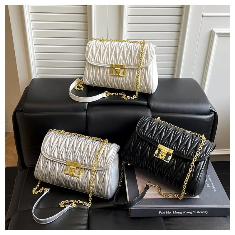 حقيبة كتف نسائية فاخرة مصنوعة من الجلد الفاخر، مظهر يومي أنيق من باريس الراقية #6