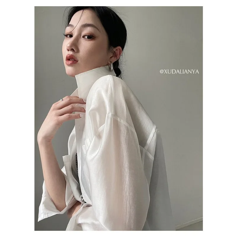 Camisas para mulheres 2025 nova versão coreana outono cor sólida drape camisa de proteção solar jaqueta fina temperamento topos para mulher