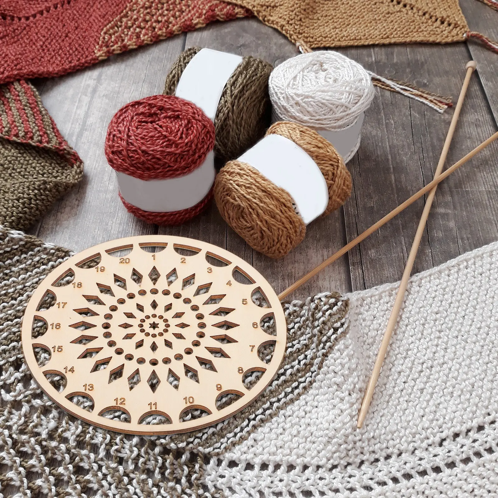 

1Pcs Wooden Thread Organizer Hollow Design Embroidery Floss Holder Compact Thread Storage Plate Cross Stitch Sewing Tools