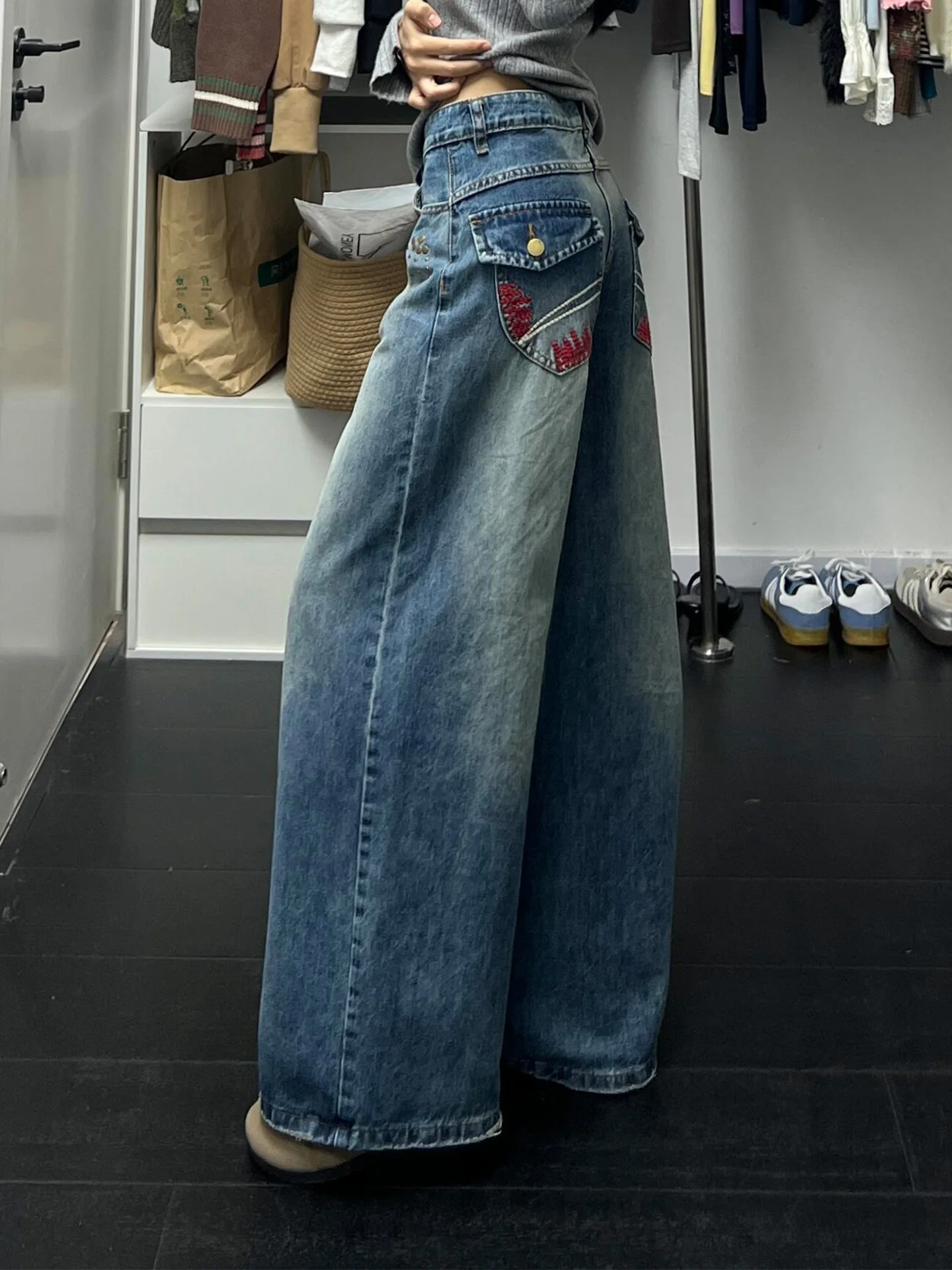 Retro bestickte Messer-Jeans mit weitem Bein für Damen, lockere Passform, Winter, neue Sle Pear Aped Body, hohe Taille, Denim-Hose