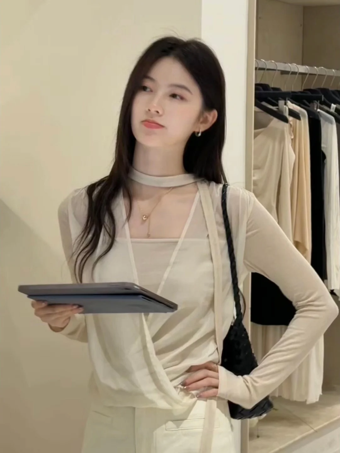 Long Sleeve Mesh Neck Hanging T-Shirt Women Early Autumn Clothing High Intelligence Capital Personality Slim Fit Casual Style