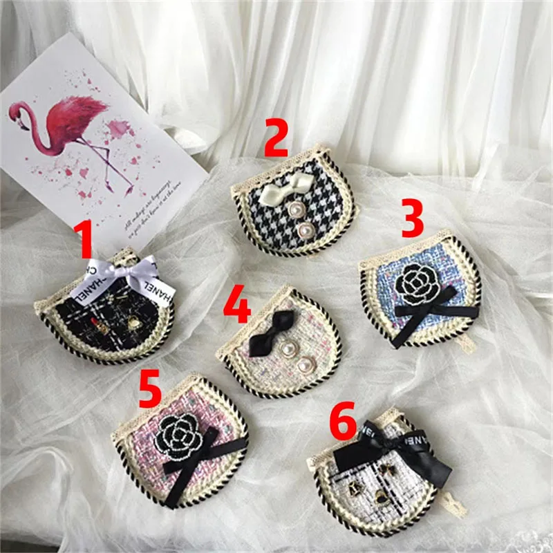 New Durable Pet Bib Small Fragrance Style Bib Princess Style Cat Drool Bag Black and White Fashion Drool Towel Pet Supplies