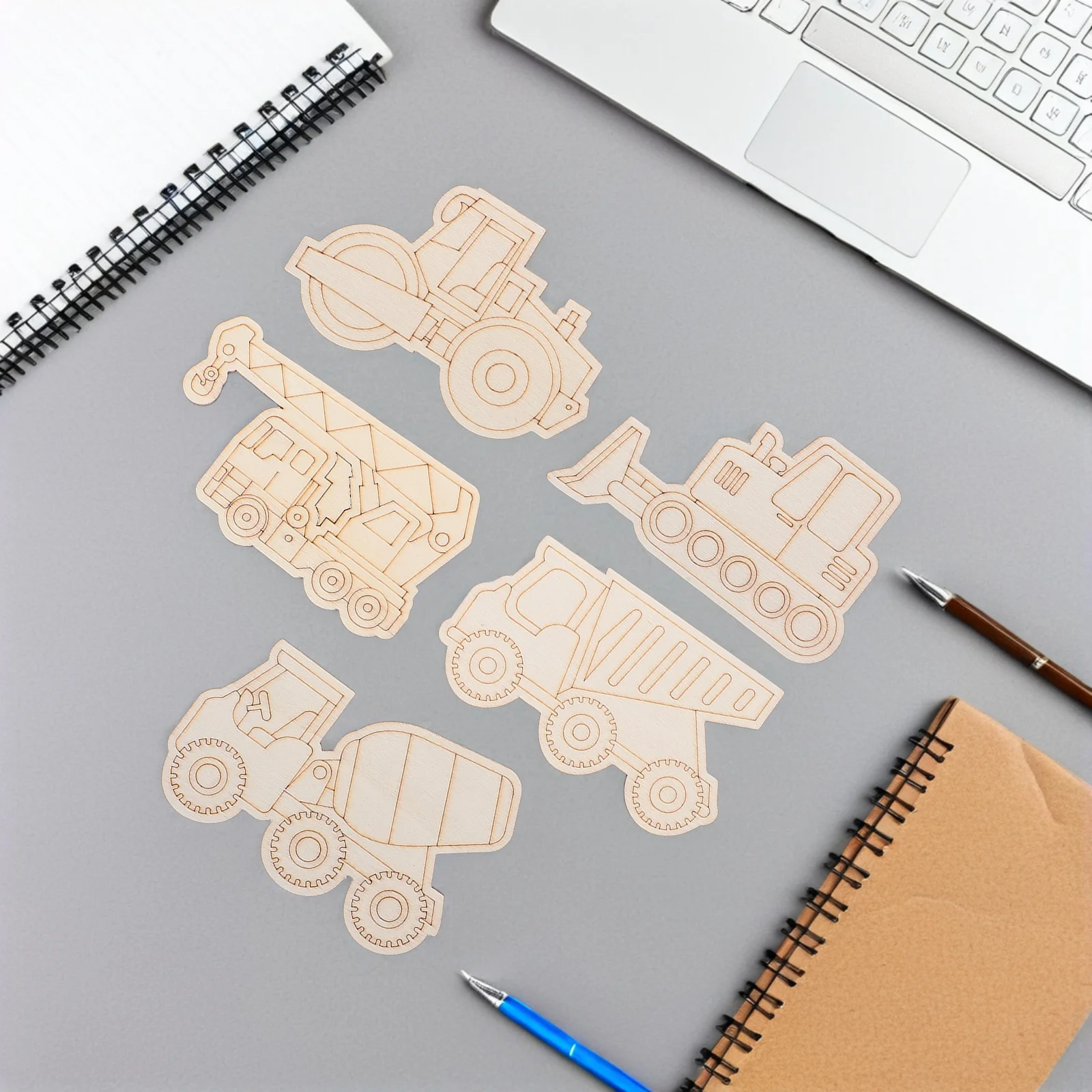 45 szt. Drewniane zawieszki do samochodu, niepomalowane, łatwe do malowania, uniwersalne, do rękodzieła o tematyce samochodowej, na specjalne okazje, rustykalny wystrój.