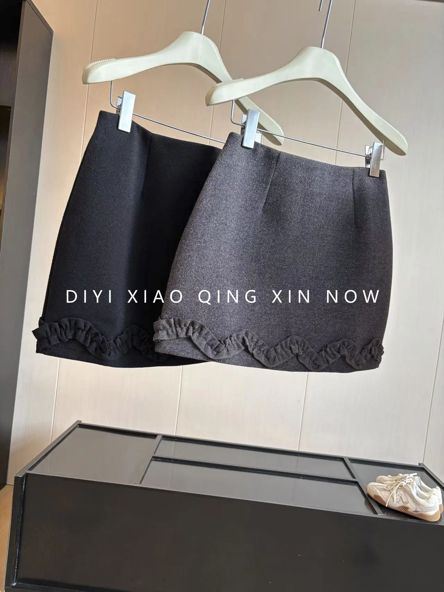 Gray Tweed High Waist Slimming Casual A-Line  Skirt Women's Autumn Winter Fashion Wooden  Short Skirt