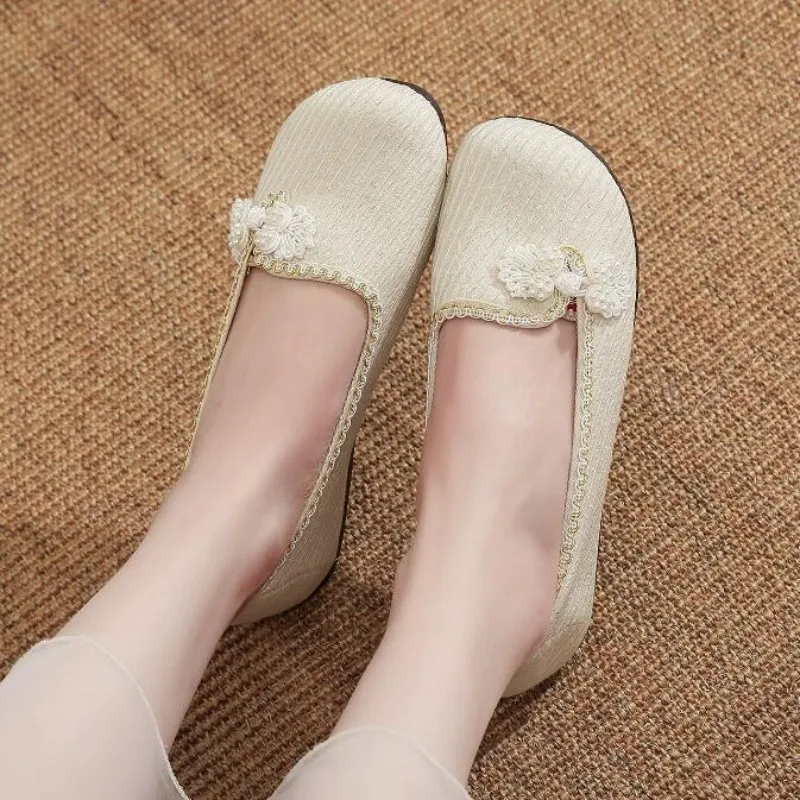 Women's Comfort Cotton Flat Heeled Loafers Spring Summer Slip-On Casual Shoes Ethnic Style Mom Flats with Traditional Button