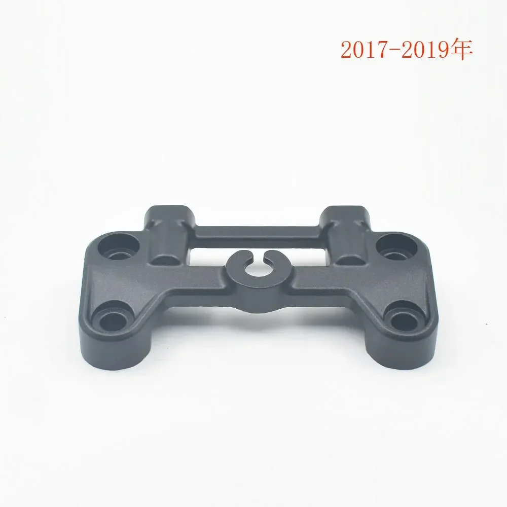 

Motorcycle Handlebar Clamp Fixed Cover For KAWASAKI Z900 z900SE 2017 2018 2019 2020 2021 2022 2023 2024