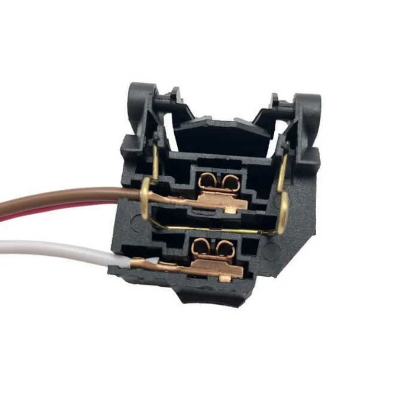 

1pcs For Ford Focus MK2/3 H7 Low Beam Lamp Headlight Bulb Holder Adapter Harness