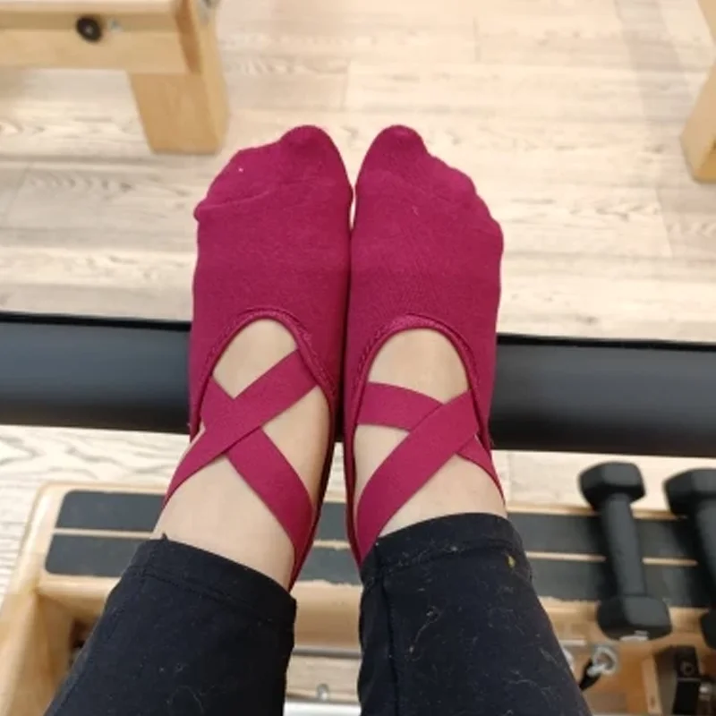 Women Men Yoga Socks Anti Slip Bandage Sports Ladies Girls Ballet Socks Dance Sock Slippers Yoga Socks Non Slip Acupressure Mat image 3