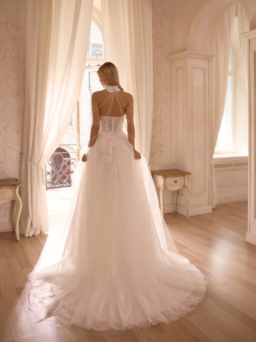 Vestido de novia largo con Apliques de encaje y perlas brillantes, vestido de novia elegante de ensueño sin mangas, vestidos de tul marfil personalizados para novia