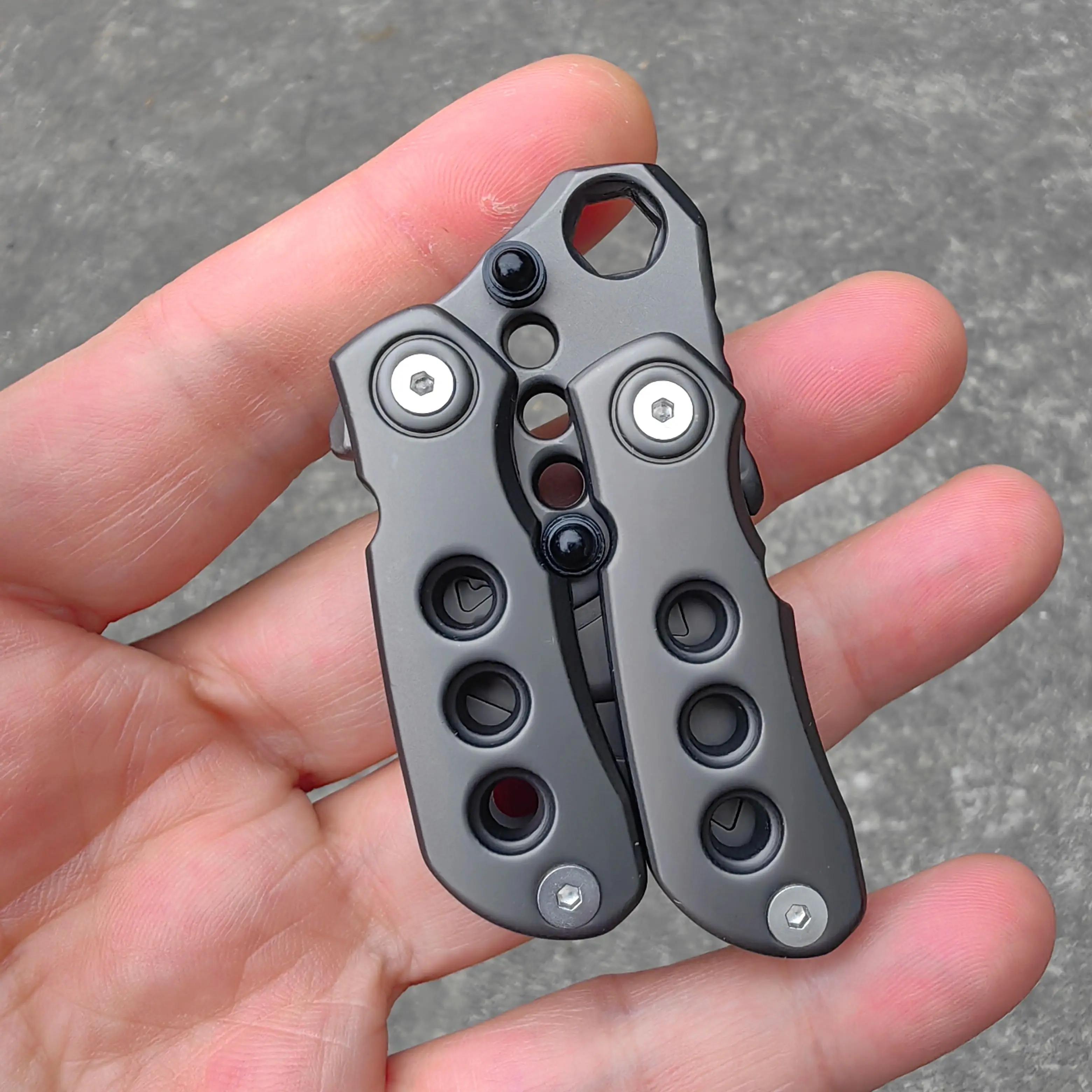 Magnetische Fidget Coin EDC Volwassen Decompressie Speelgoed Angst En Stress Multifunctionele koevoet Fidget Slider Spinner Gift